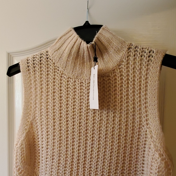 NWT BCBGeneration Sleeveless Sweater Tunic - Picture 3 of 6